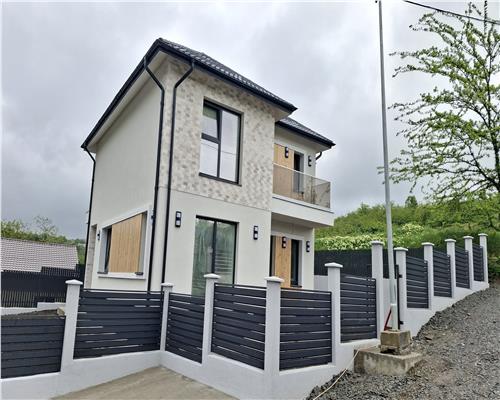 Vila Casa 4 camere,Rediu,Incalz Pard,Terasa acoperita,0% Comision
