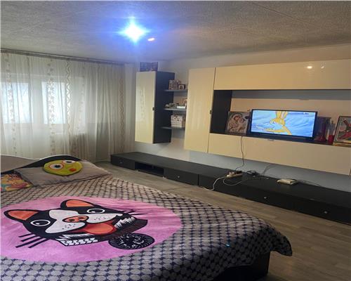 Apartament 3 camere Nicolina,66 mp,2 bai,Balcon inchis,Centrala termica