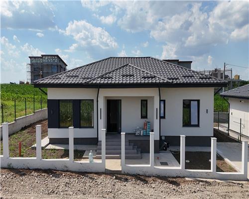 Casa Breazu,4 camere,2 bai,Teren 450mp,Dressing,Placa,Pod,0% Comision