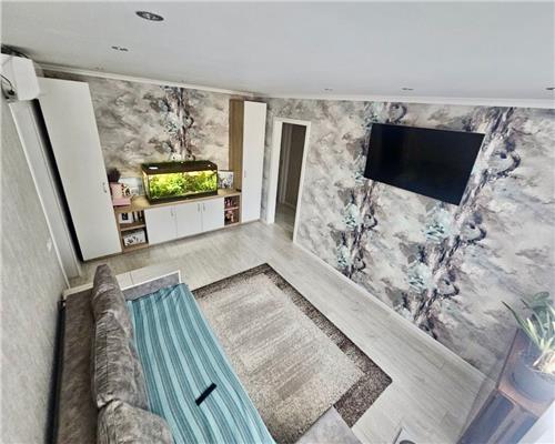 Apartament 3 camere Tatarasi - langa liceul A.I.Cuza