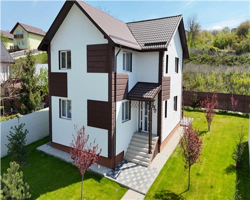 Casa 5 camere Valea Lupului,Su. 160 mp,700 mp Teren,0% Comision