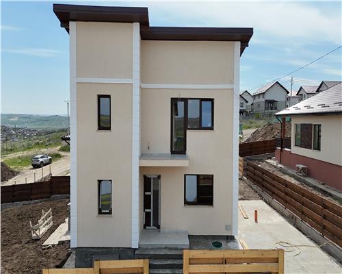 Casa Valea Lupului,4 camere,2 bai,Incalzire pard,Canalizare,0% Comision