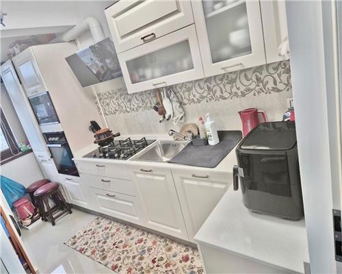 Apartament 3 camere CUG intersectie T Neculai x Valea Adanca