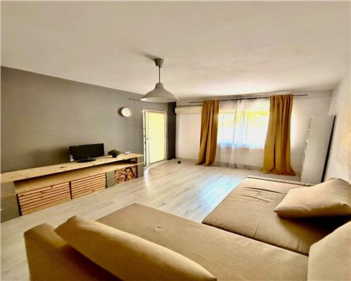 Apartament 2 camere, decomandat, Nicolina - fostul BRD